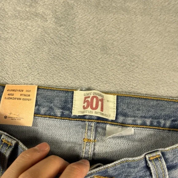 Levi's 501 Jeans Mens 38x30 Blue Straight Leg Button Fly Light Wash Denim NWT